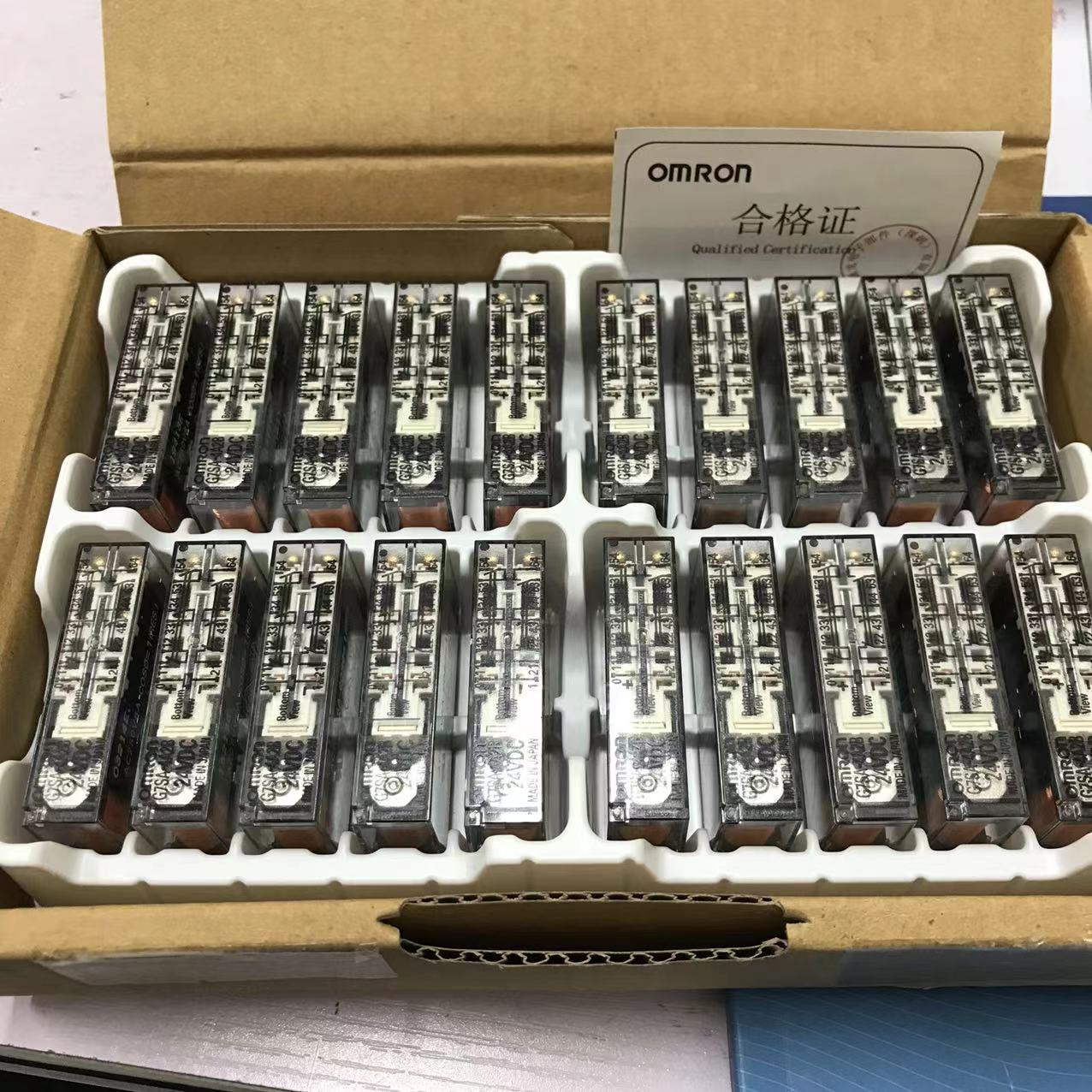 日本欧姆龙OMRON小继电器插座P2RF-05-E